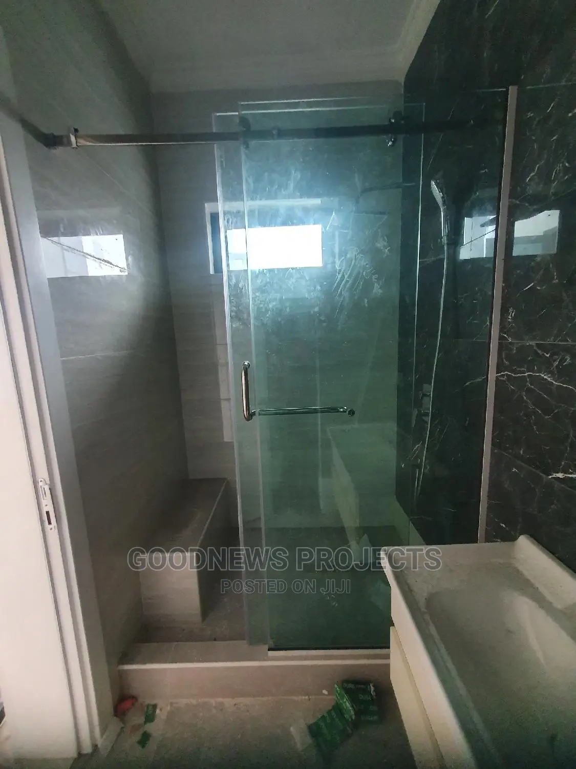 Toilet Frameles Sliding Shower Glass