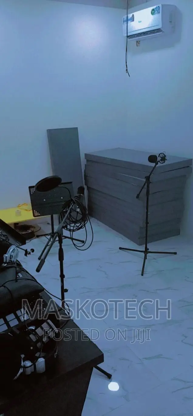 Cinema Padding and Club Sound Proofing