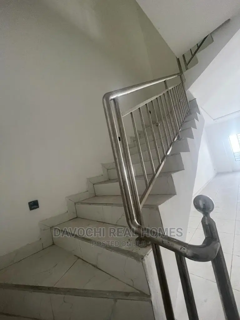 4bdrm Duplex in Osapa London Estate, Lekki for rent