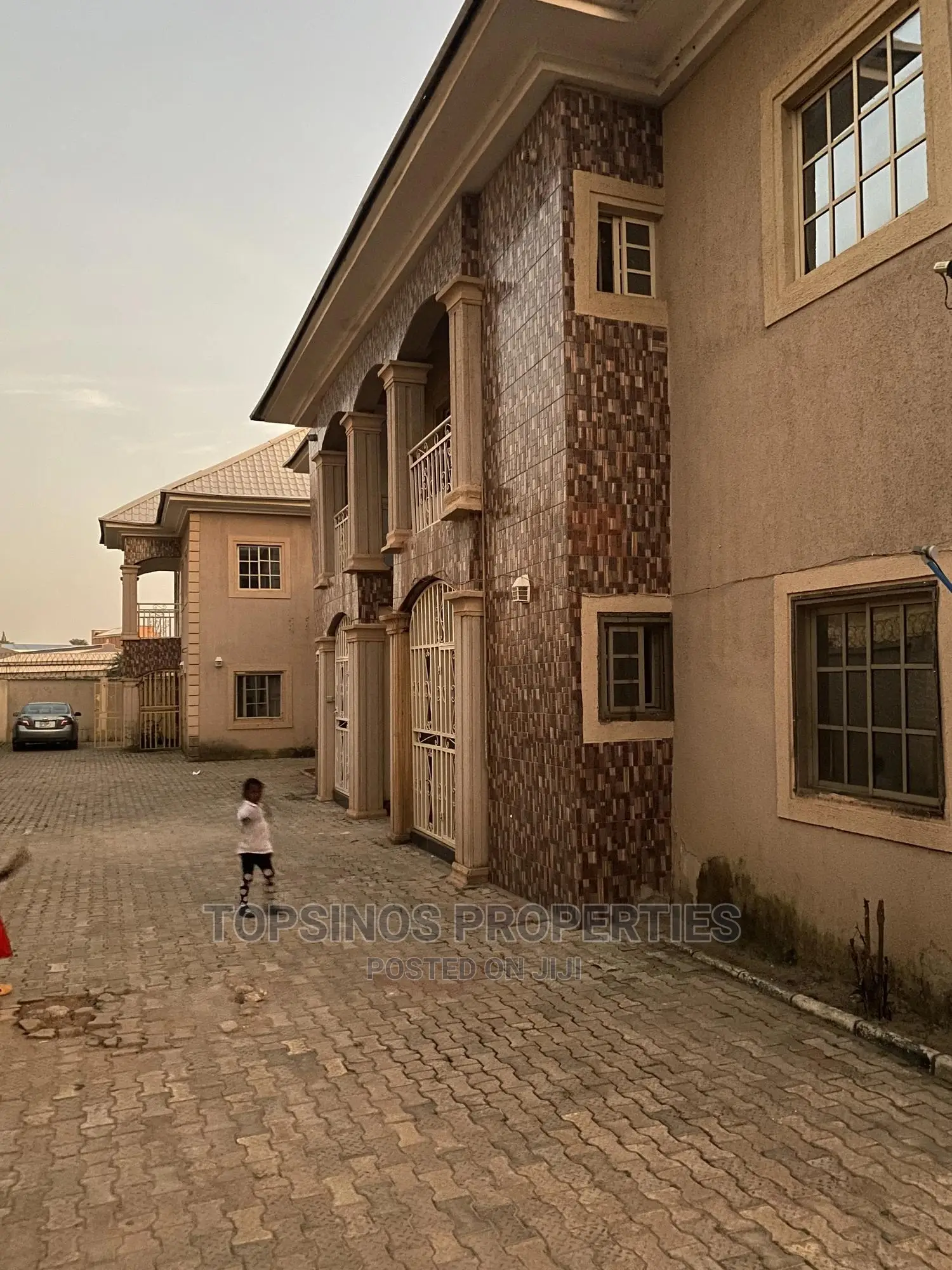 2bdrm Block of Flats in Dawaki for rent