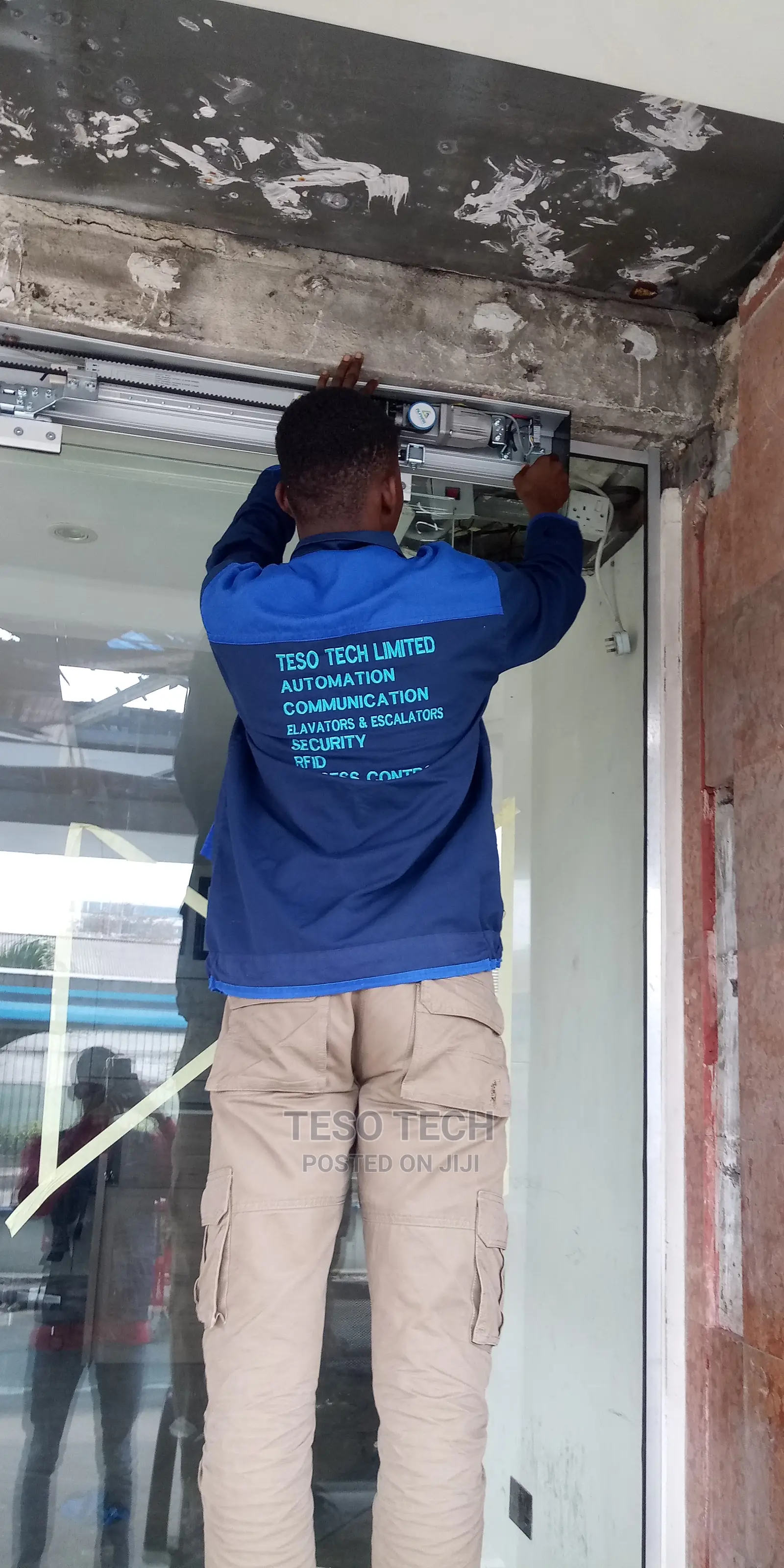Automatic Sliding Door in Lagos
