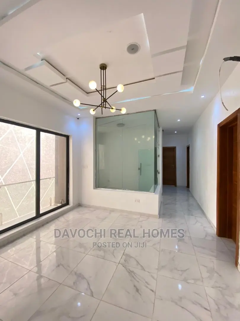 5bdrm Duplex in Lekky Country, Lekki for Sale