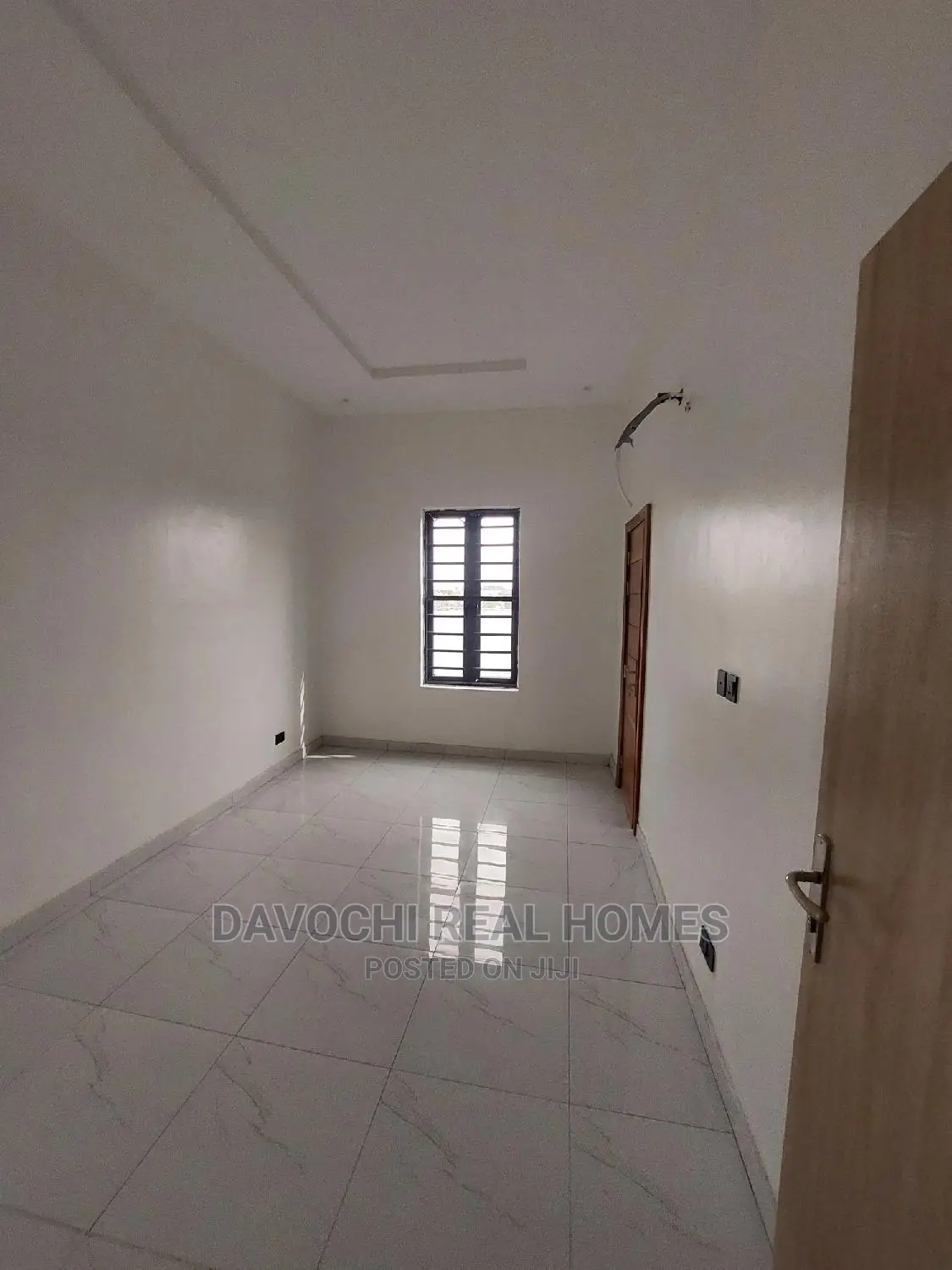 5bdrm Duplex in Ikate-Lekki for Sale