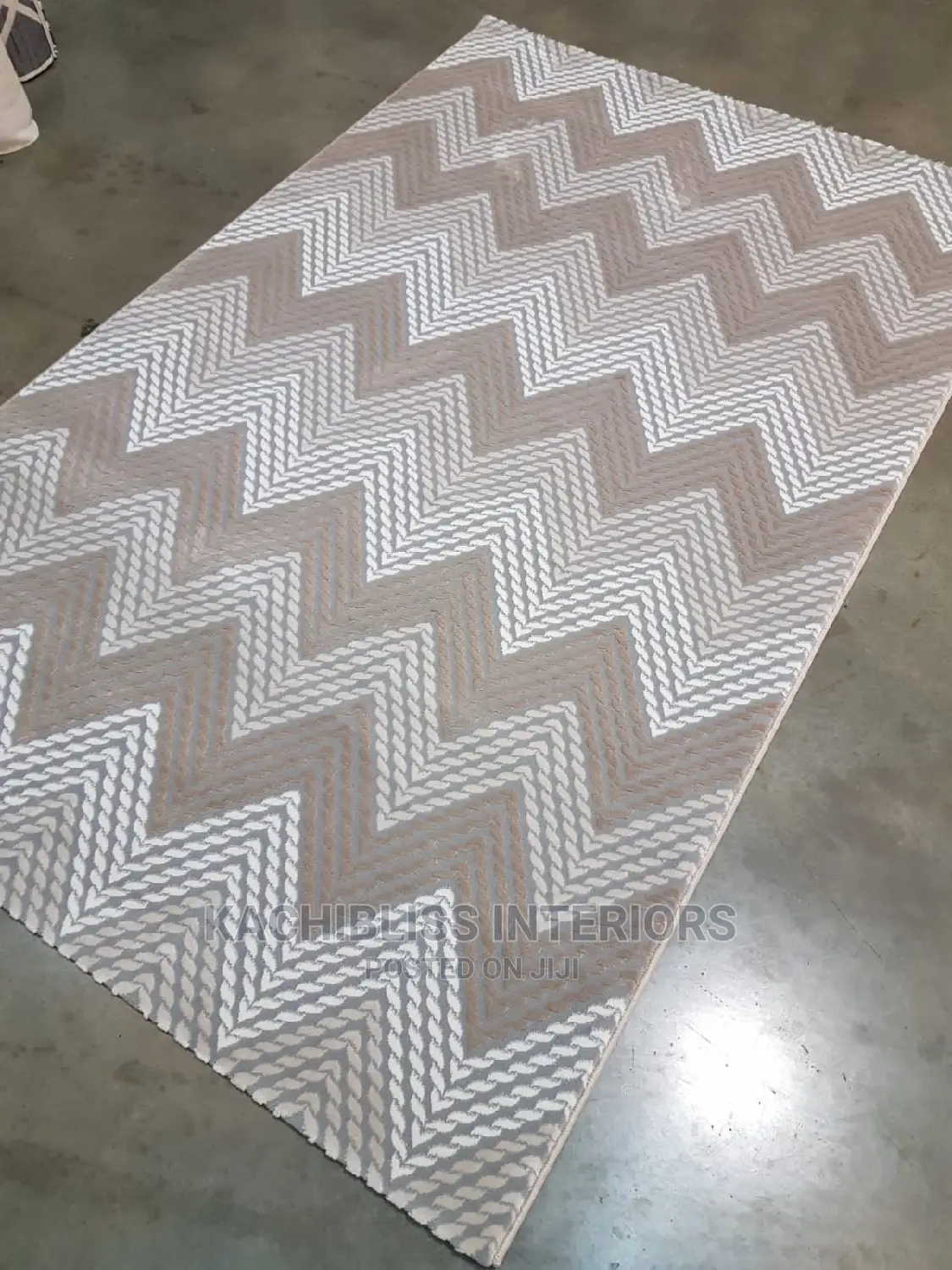 5 by 7 Turkey Center Rug