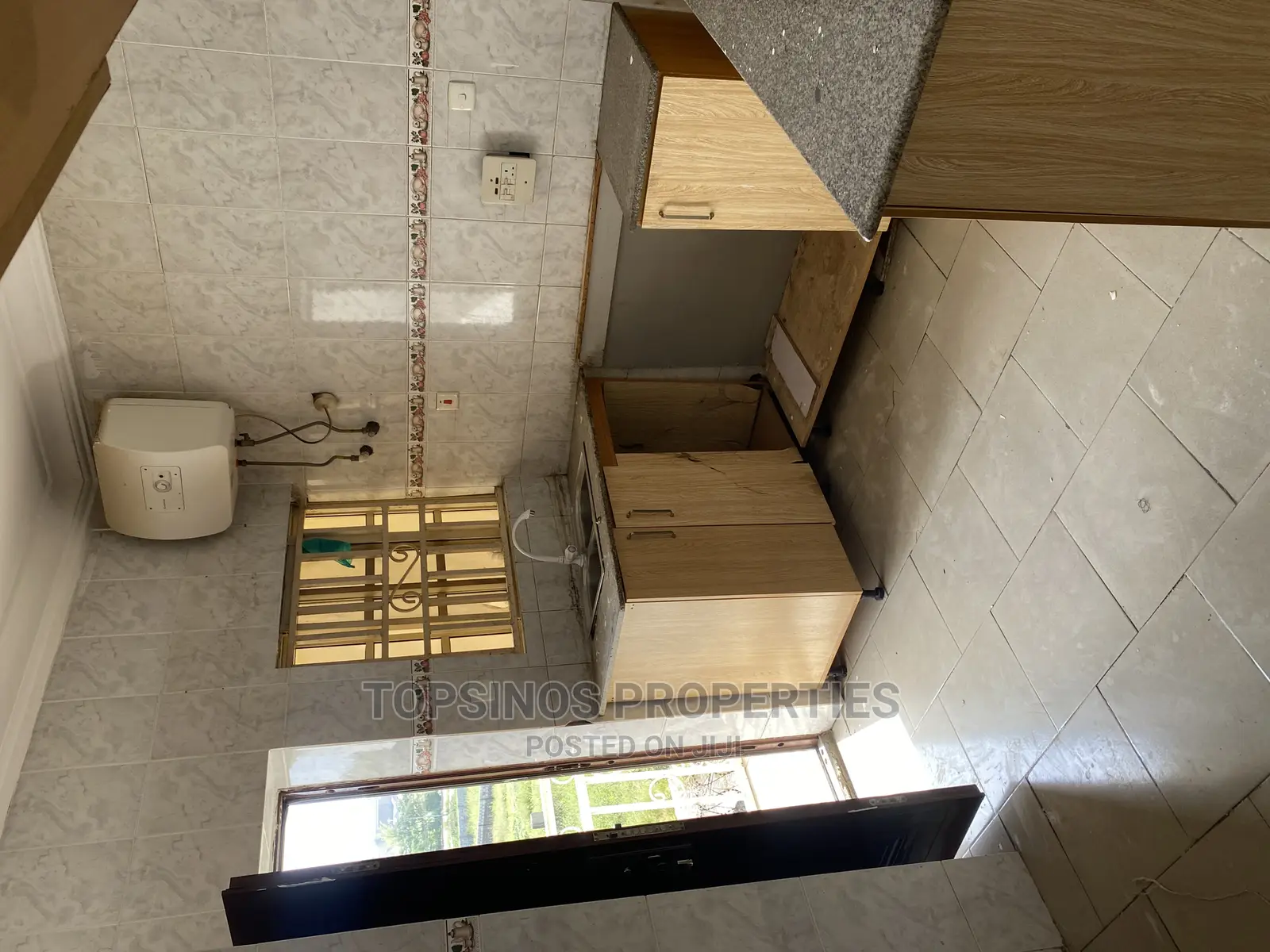 3bdrm Block of Flats in Dawaki for rent