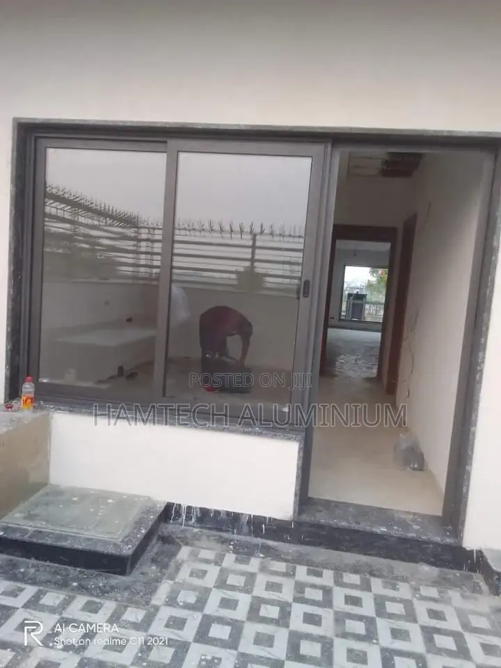 Standard Sliding Aluminium Window and Door