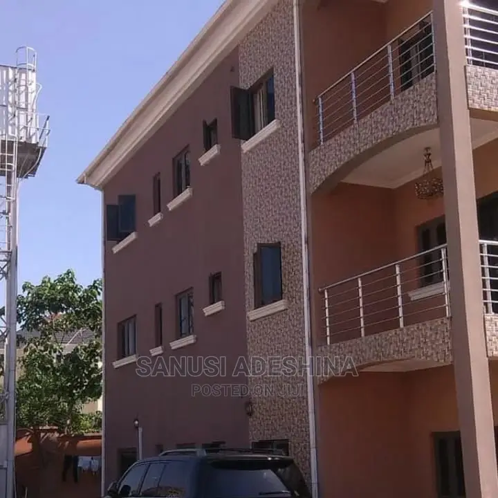 3bdrm Block of Flats in Guzape Close To Coza for rent