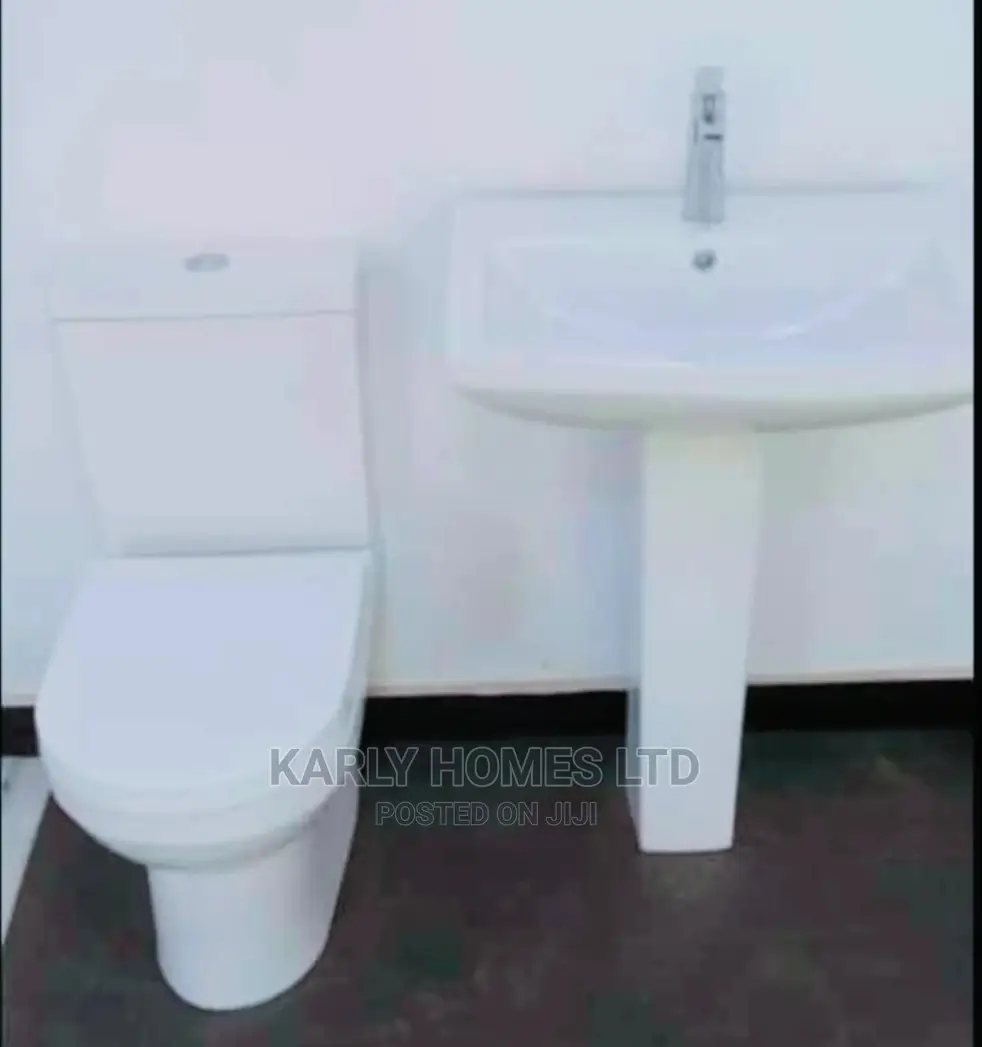 Executive Water Closet (Berne)