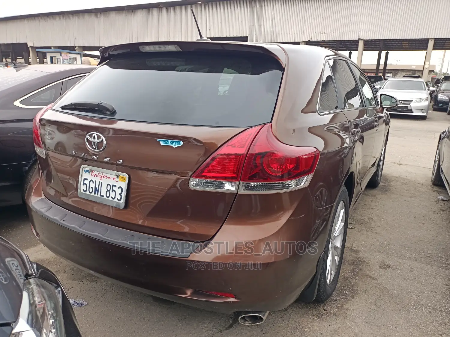 Toyota Venza LE FWD 2013 Brown