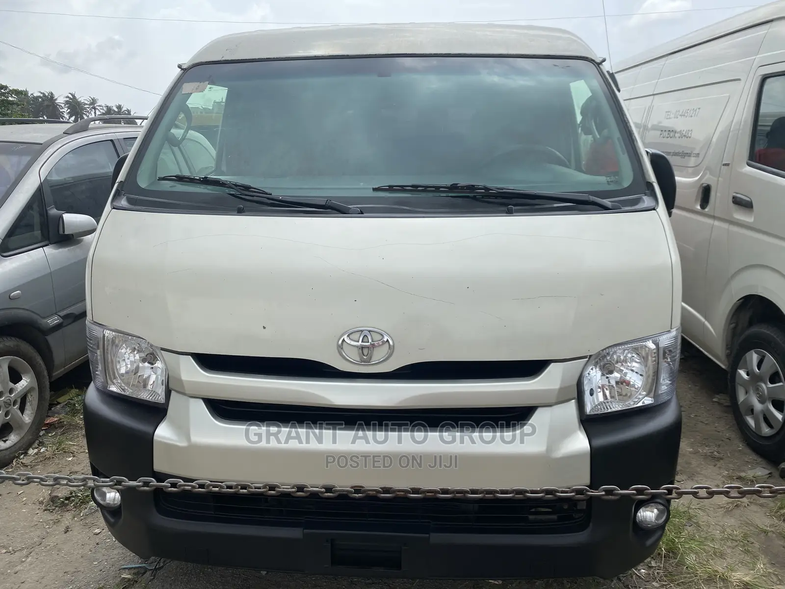 Toyota HiAce 2014 White