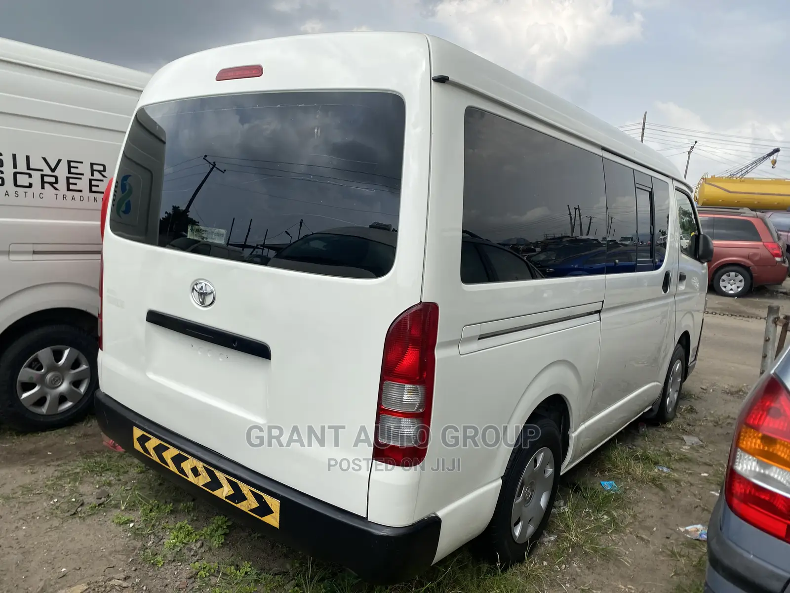 Toyota HiAce 2014 White