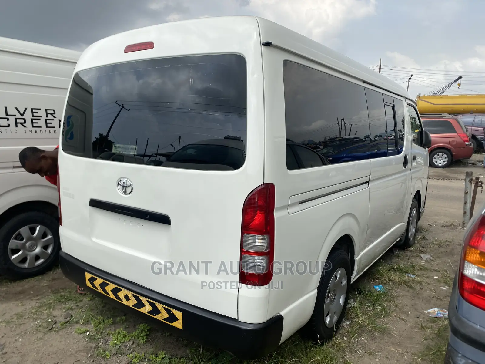 Toyota HiAce 2014 White