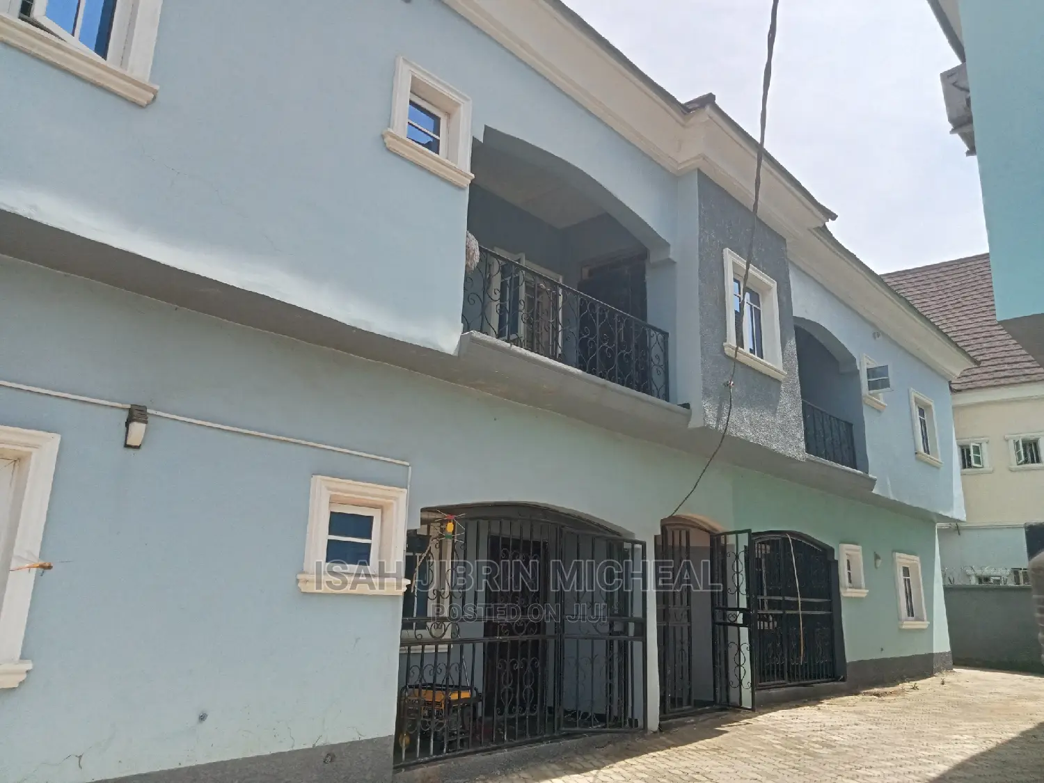 6bdrm Duplex in Fo1 Kubwa for Sale