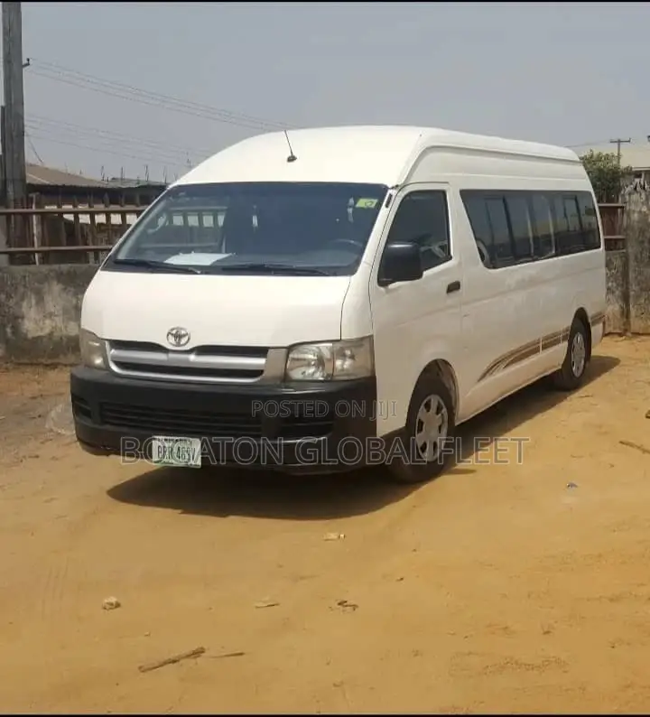 Hiace Bus for Rent