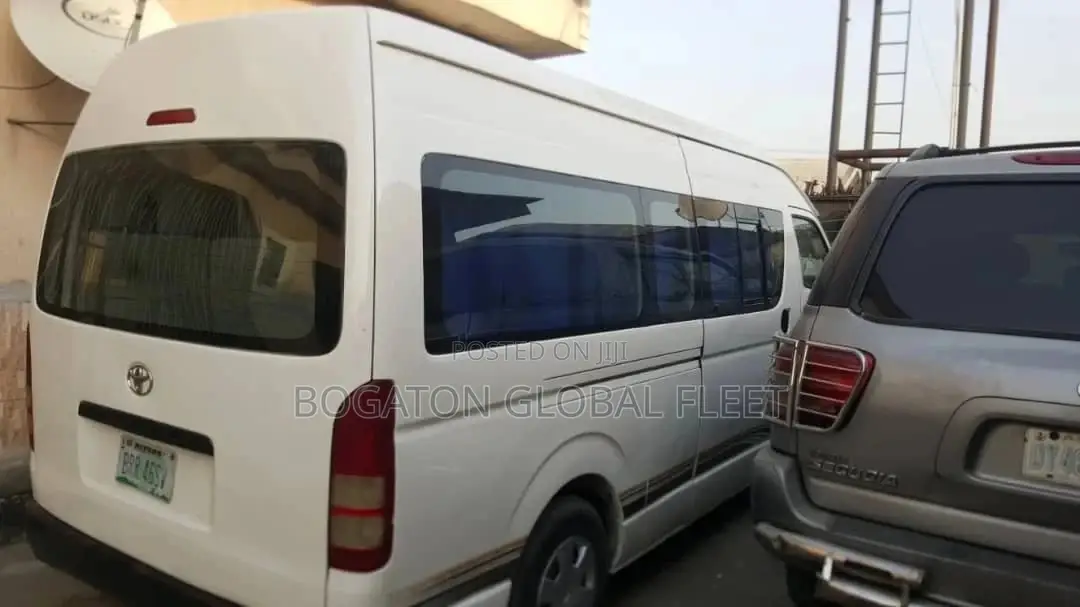Hiace Bus for Rent