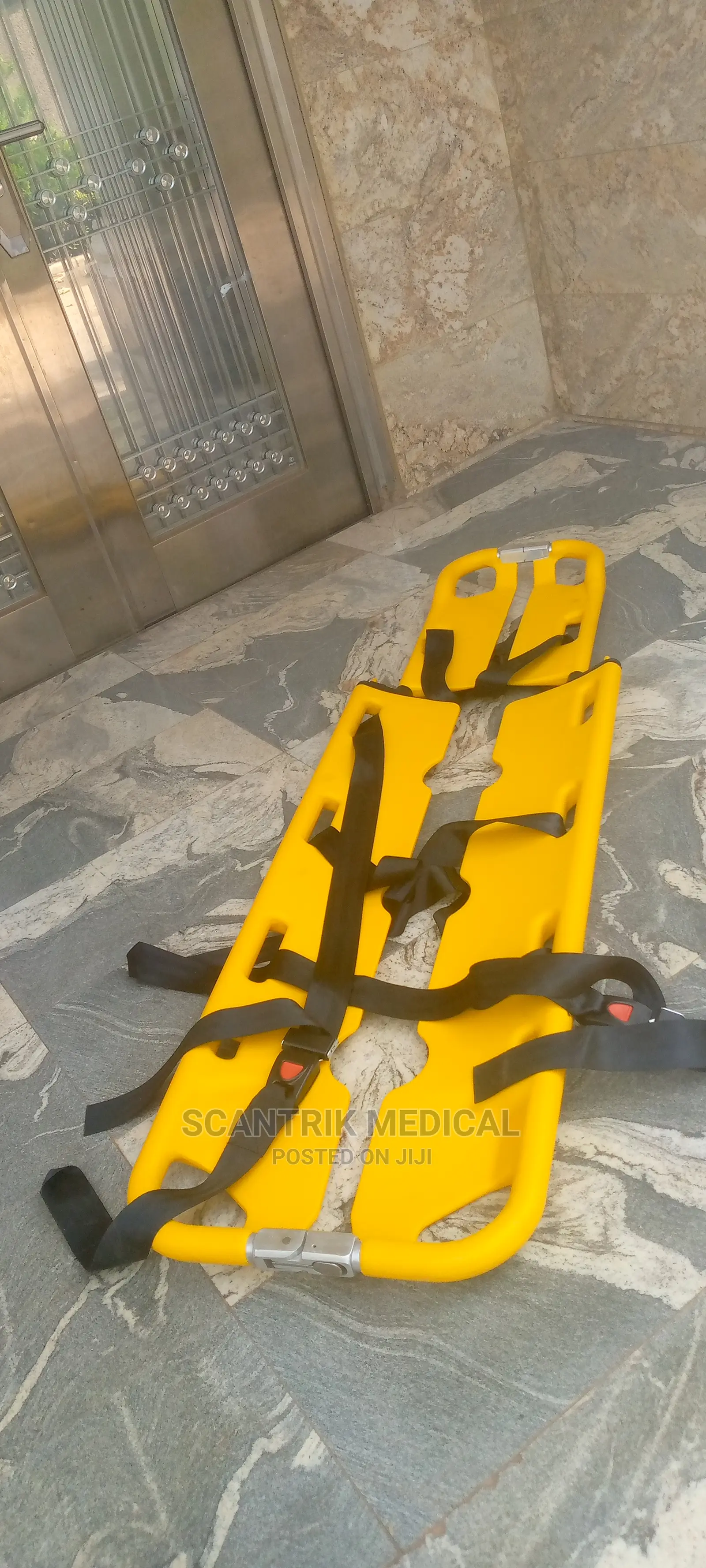 Lightweight Scoop Stretcher