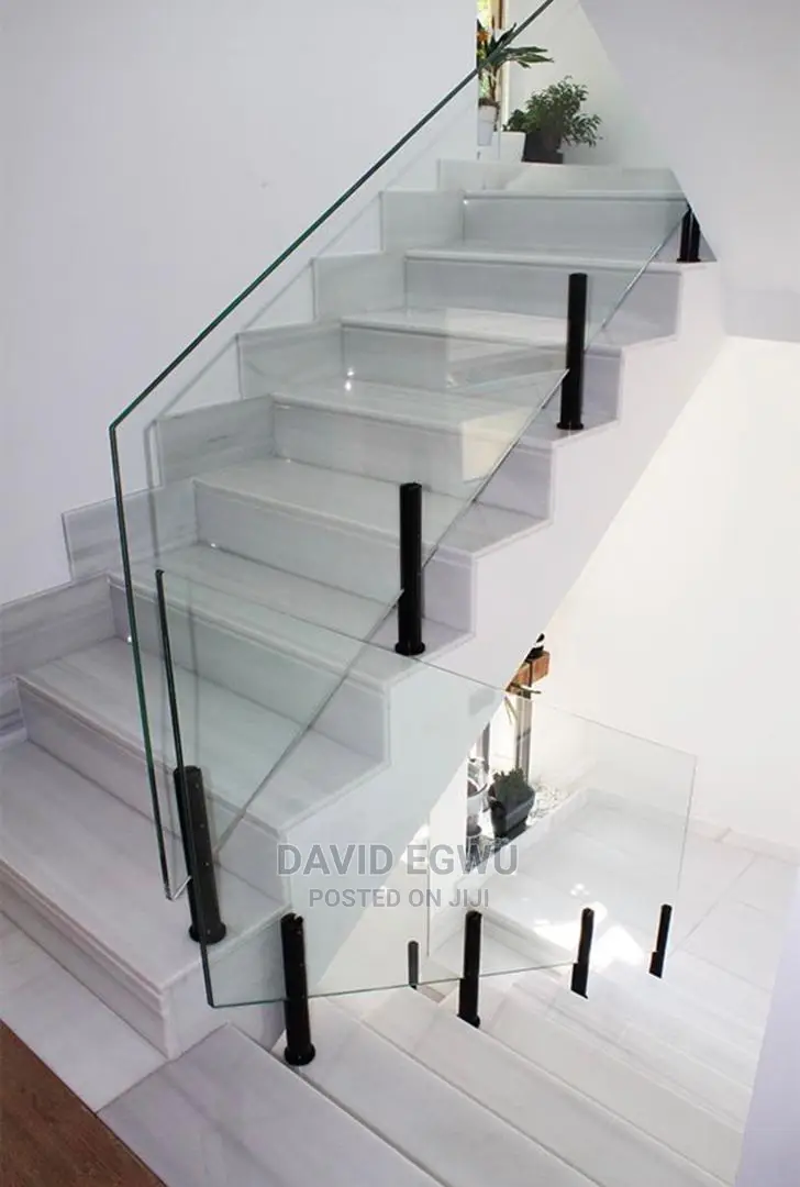 Frameless Staircase Glass With Spigots