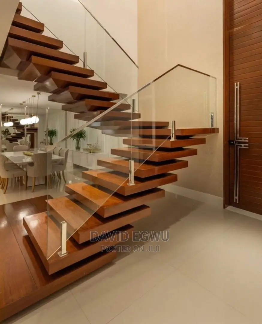 Frameless Staircase Glass With Spigots