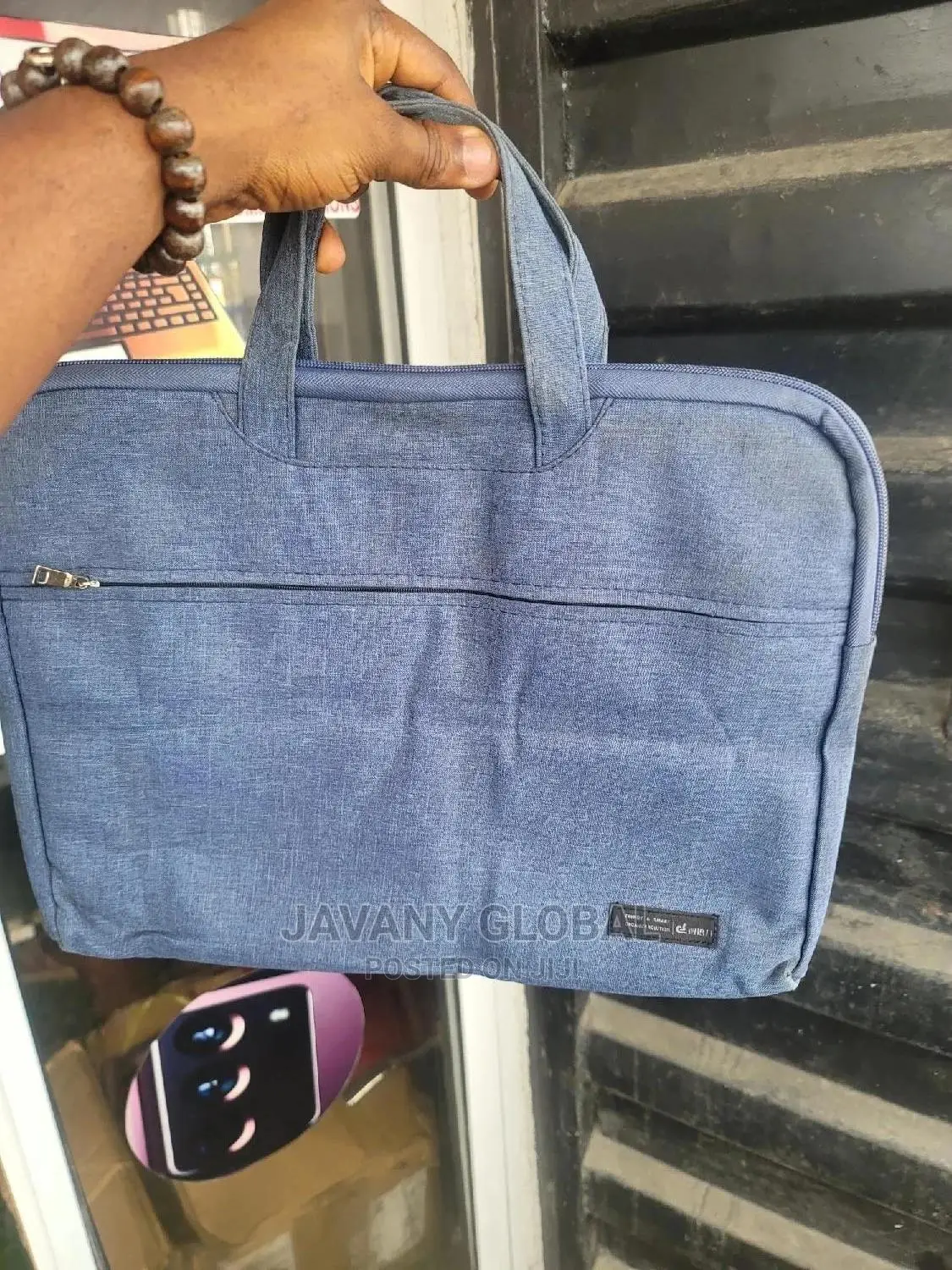 Clean Laptop Bags (For Different Laptop Sizes)