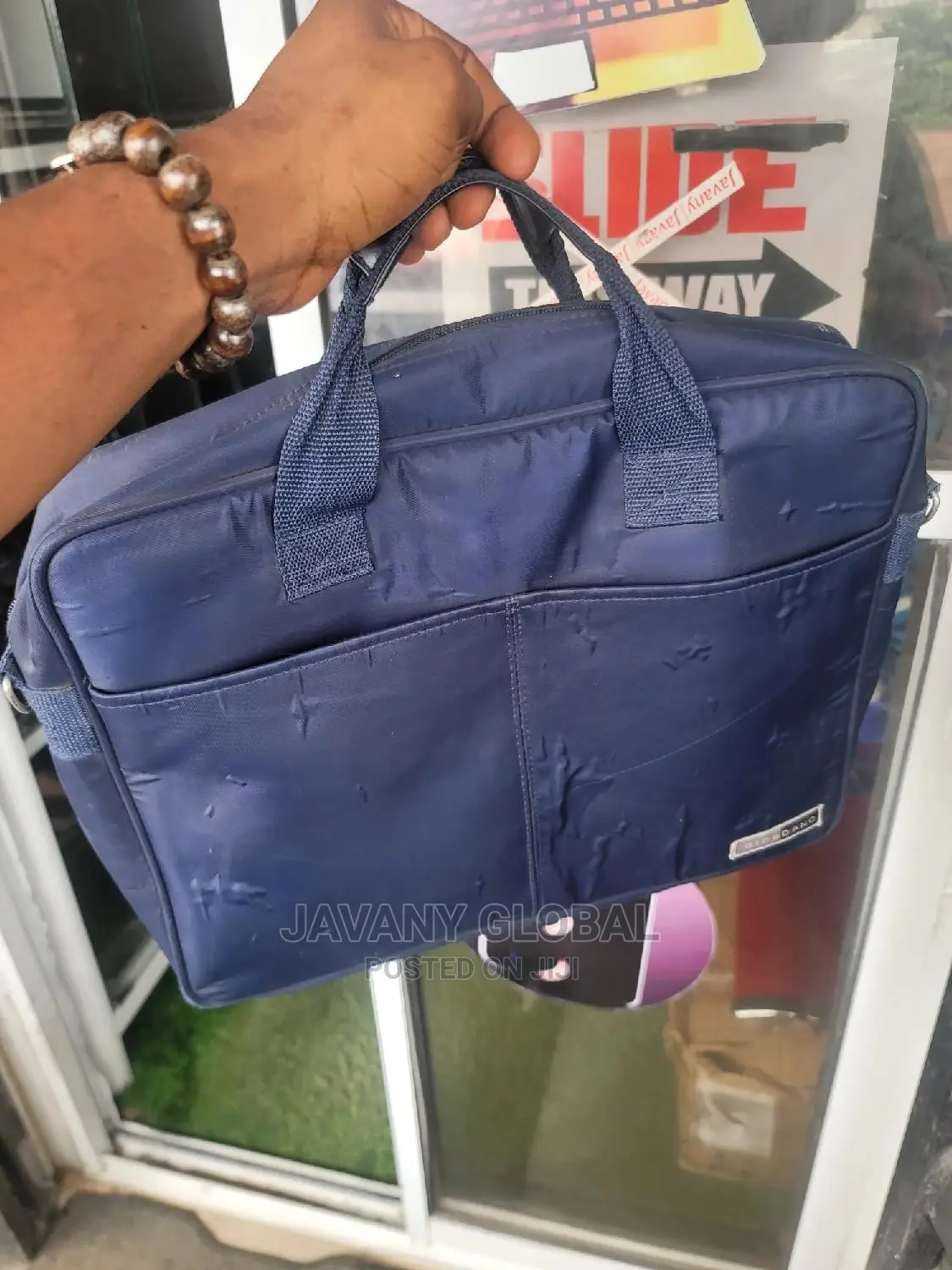 Clean Laptop Bags (For Different Laptop Sizes)