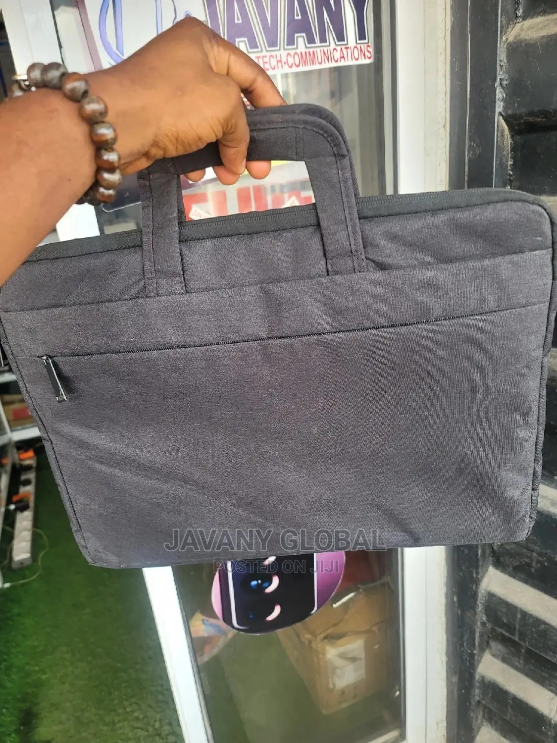 Clean Laptop Bags (For Different Laptop Sizes)