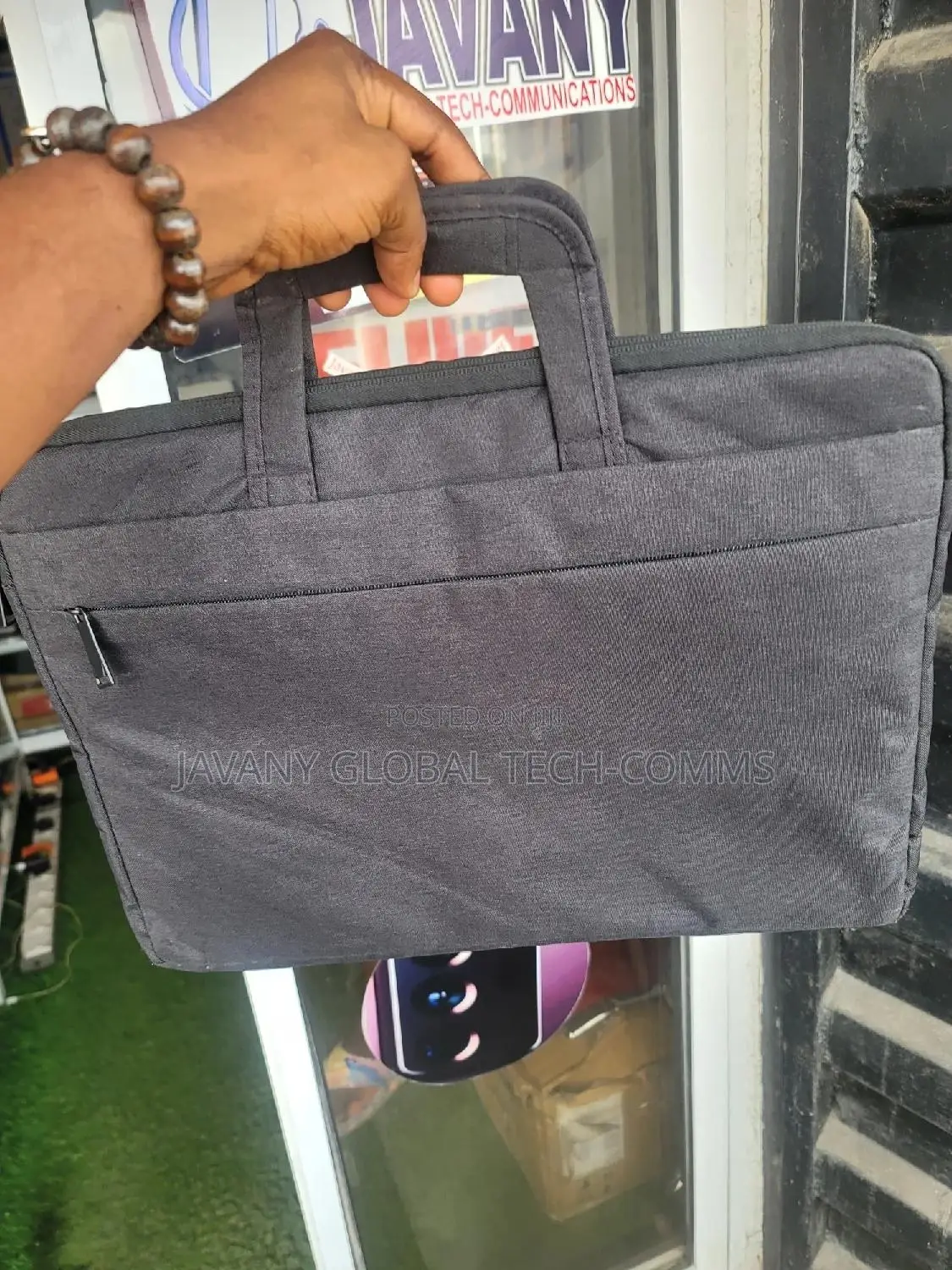 Clean Laptop Bags (For Different Laptop Sizes)