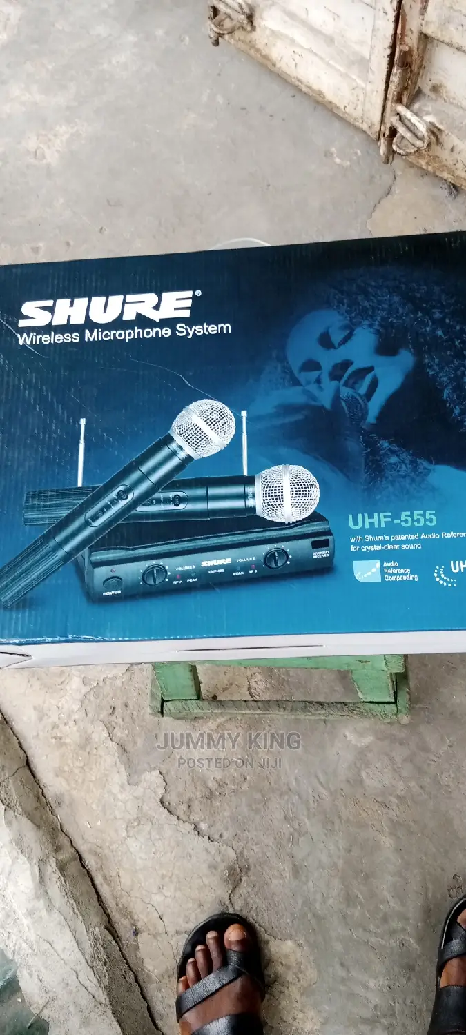 Shure Wireless Mic Uhf 555