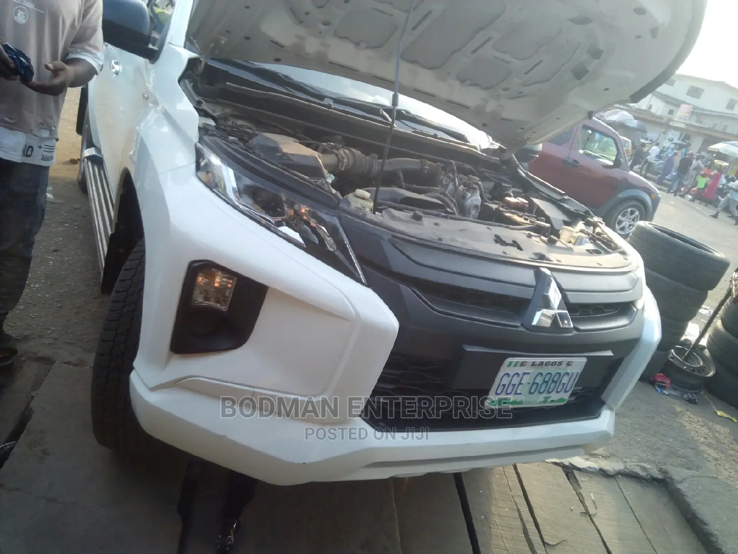 Boot Cover Fibber Folding for Mitsubishi L200