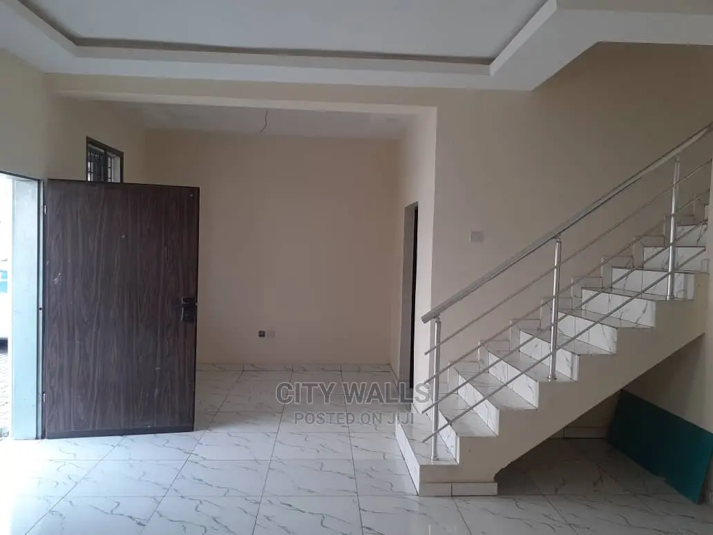 3bdrm Townhouse / Terrace in Chevron for rent