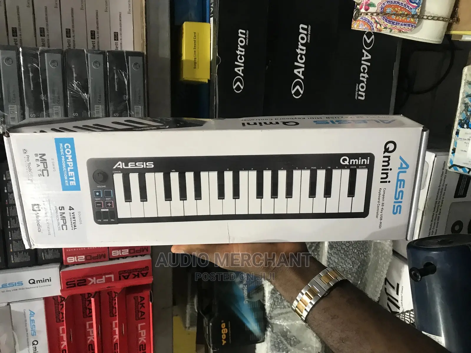 Alesis Qmini Midi Controller
