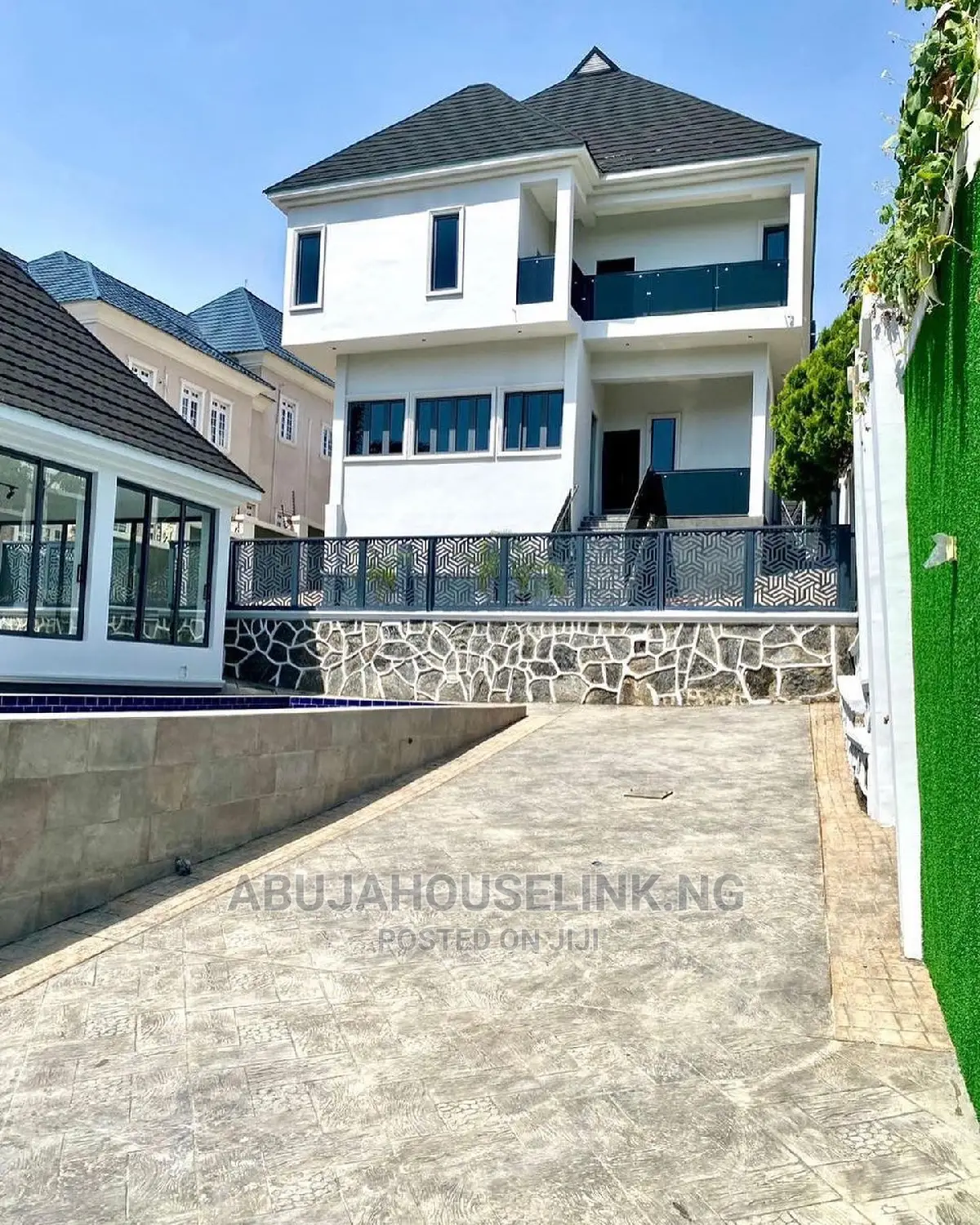 5bdrm Duplex in Apo Abuja for sale