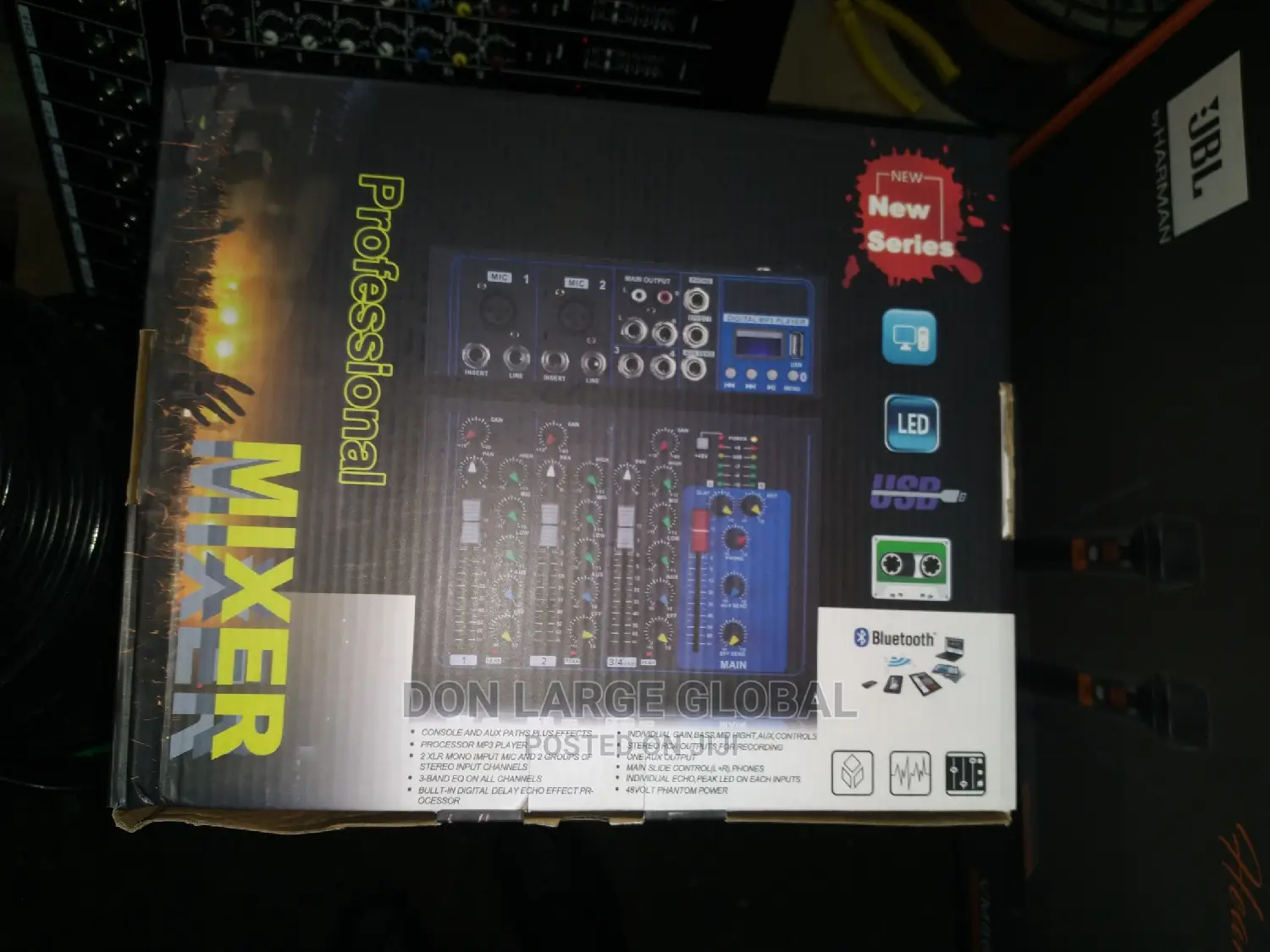 Yamaha Professional 4 Channel Mixer