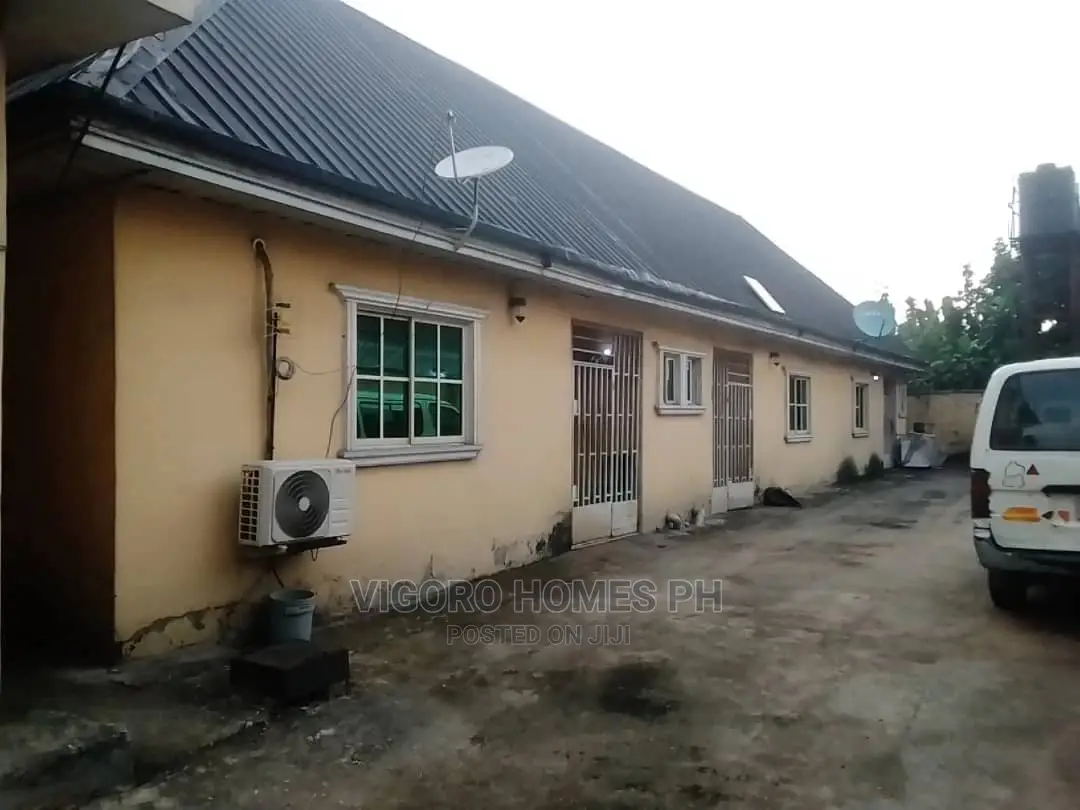 Furnished 1bdrm Block of Flats in Port-Harcourt for sale