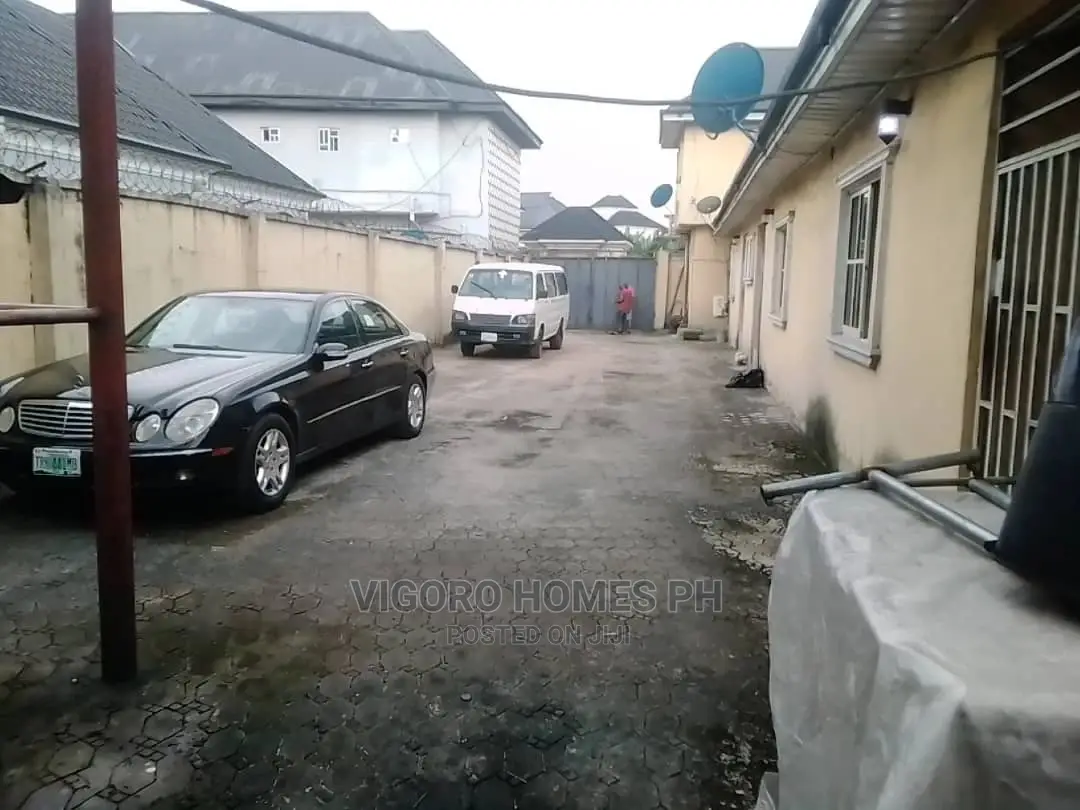 Furnished 1bdrm Block of Flats in Port-Harcourt for sale