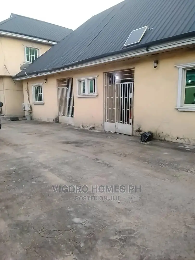 Furnished 1bdrm Block of Flats in Port-Harcourt for sale