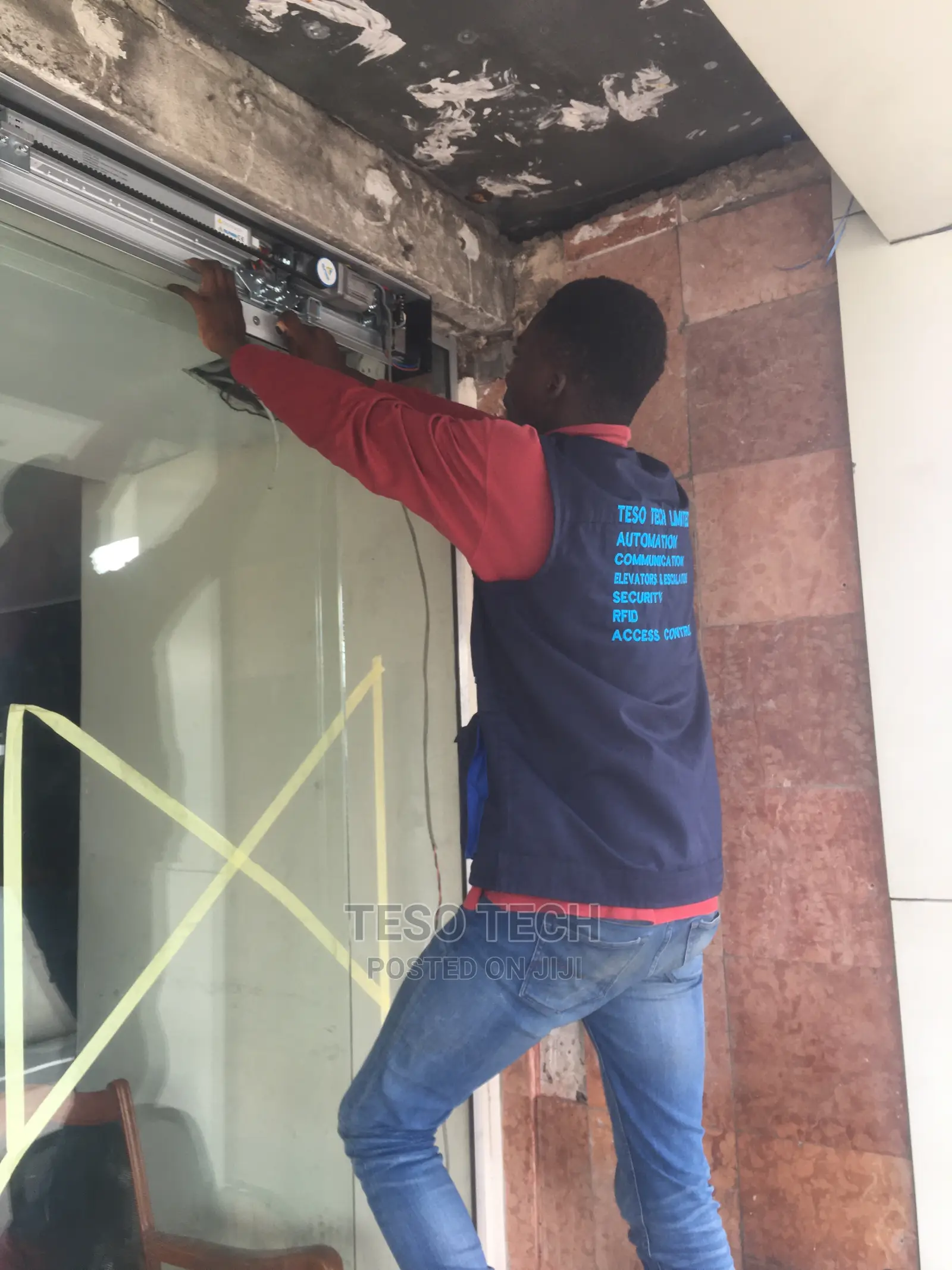 Auto Sliding Doors System by Teso Tech