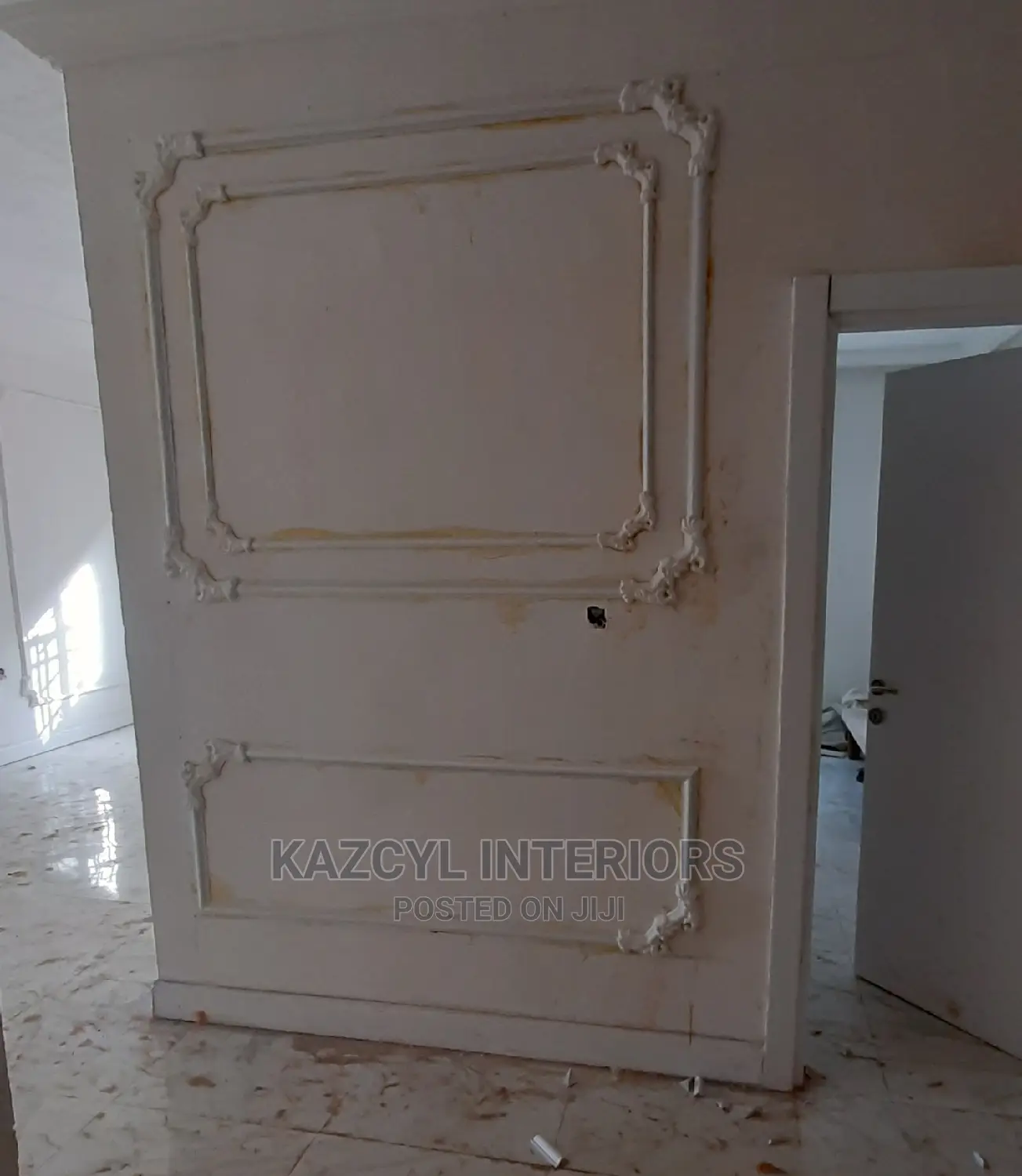 Wainscotting and Fibre Wall Columns