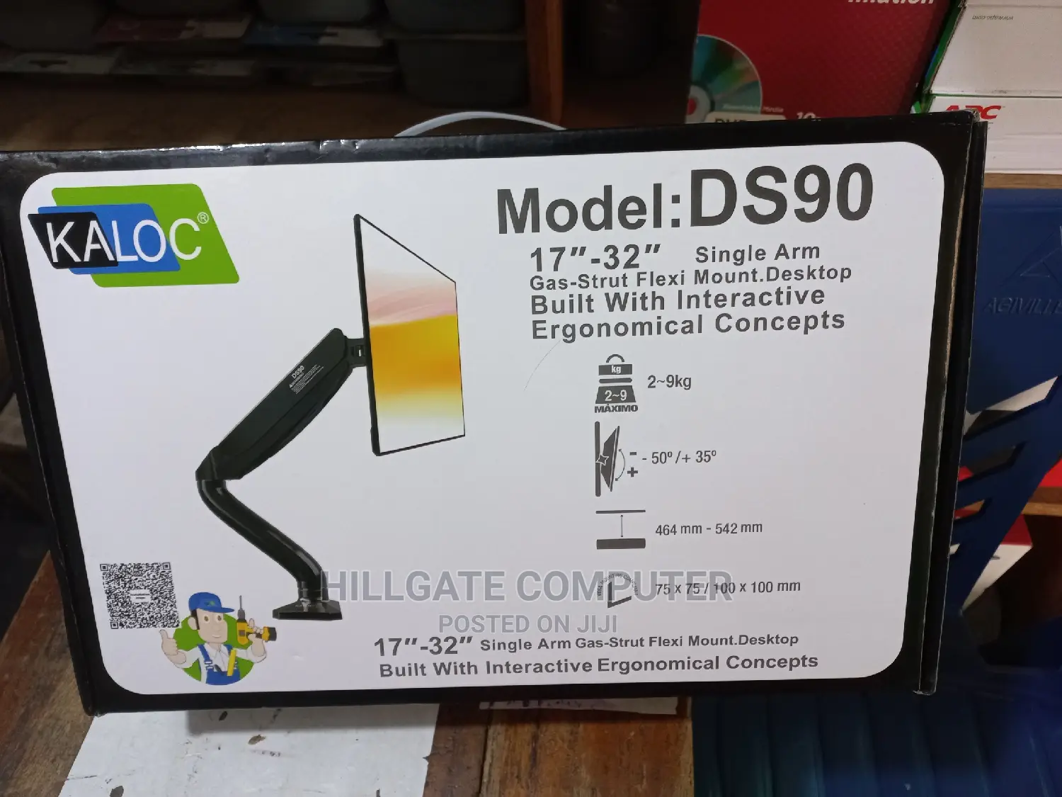 17"-32" Full Motion Single Arm Desktop Mount