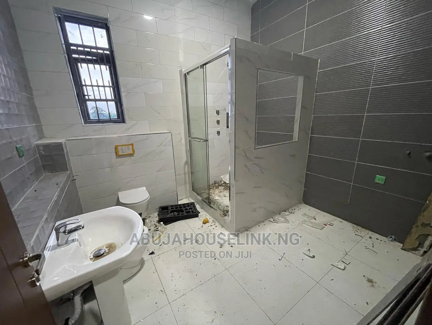8bdrm Duplex in Maitama Abuja for sale