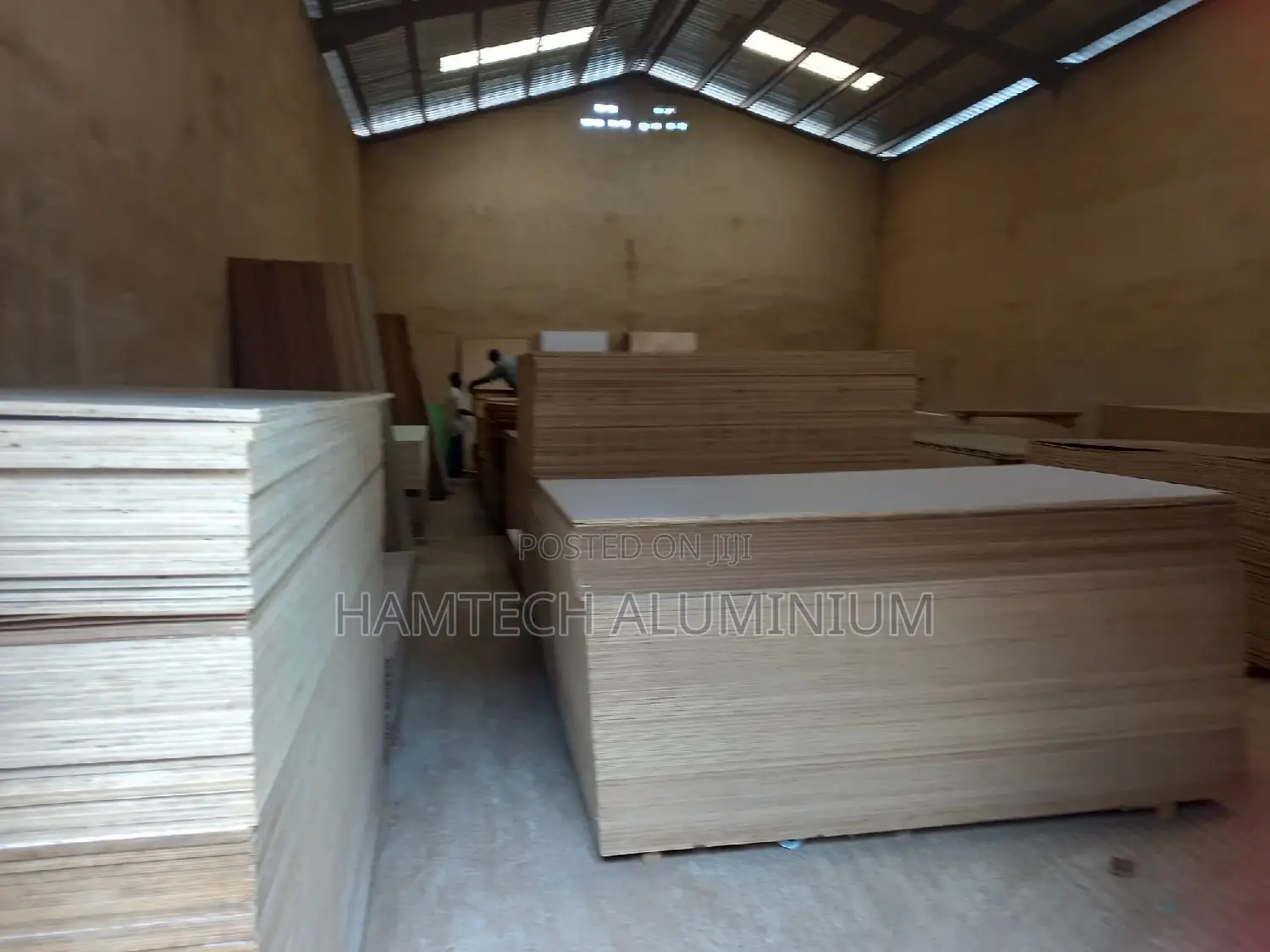 We Sale Any Kind of Colours of Plywood