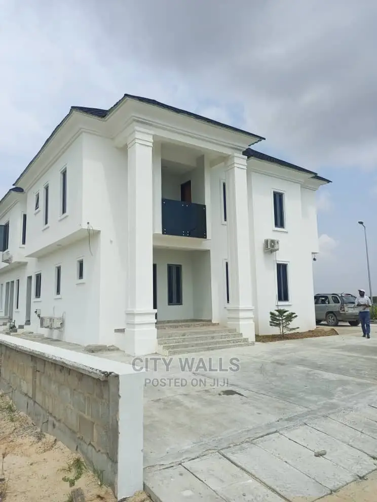 4bdrm Duplex in Cowrie Creek Estate, Ikate for Rent