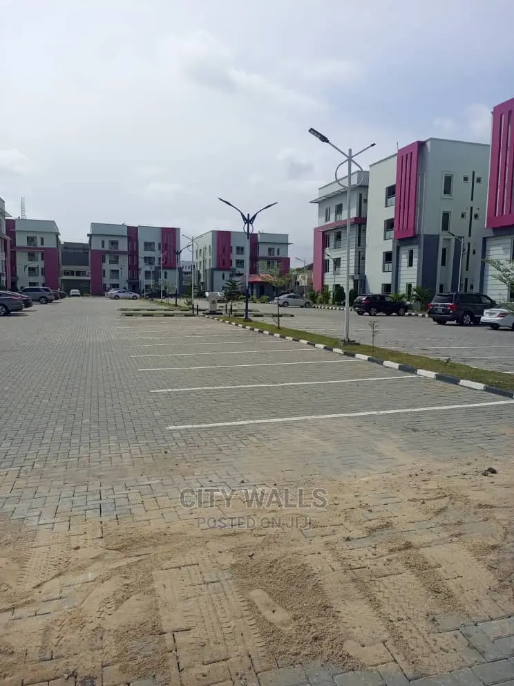 Furnished 2bdrm Block of Flats in Ikate for rent