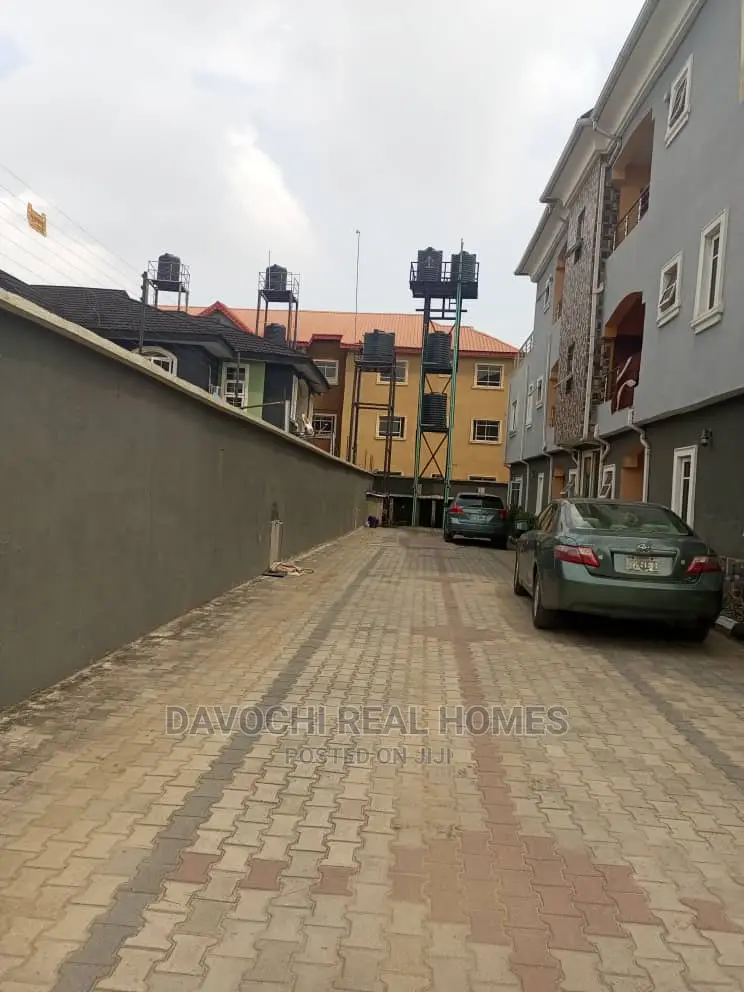 3bdrm Block of Flats in Mejak Estate, Ajah for rent