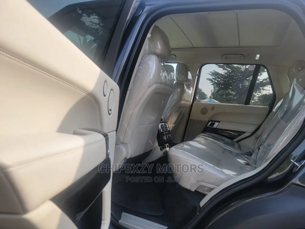 Land Rover Range Rover Vogue 2015 Black
