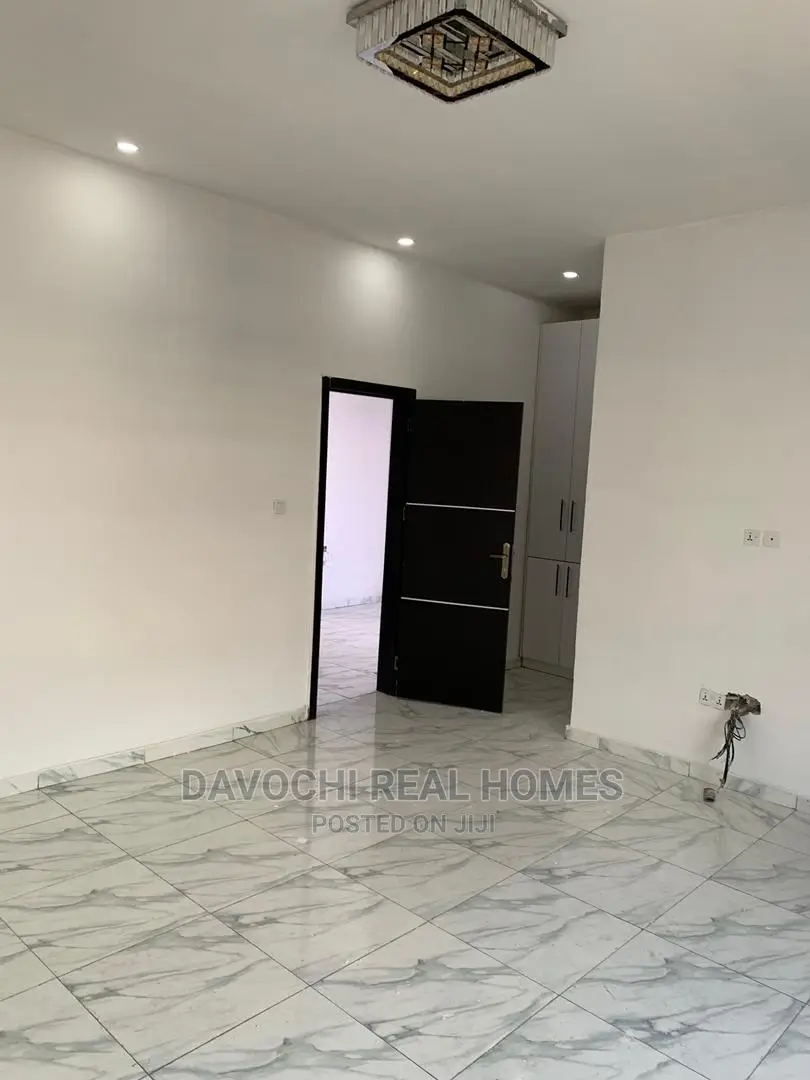 4bdrm Duplex in Ikota, Lekki for rent