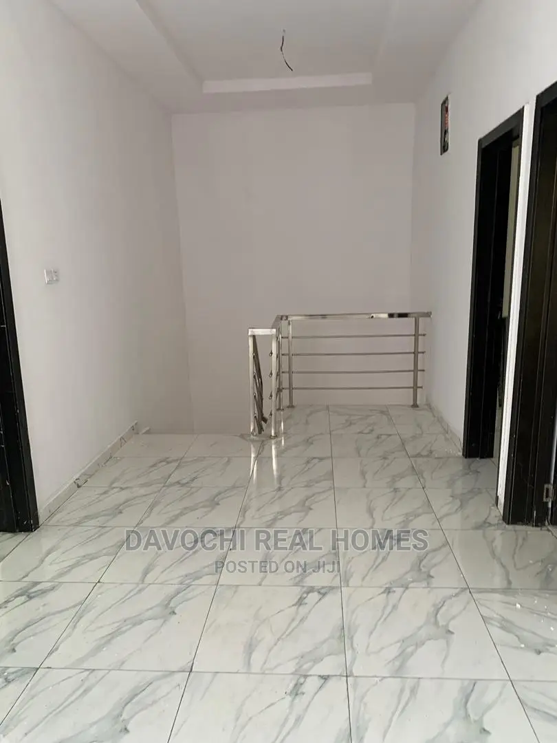 4bdrm Duplex in Ikota, Lekki for rent