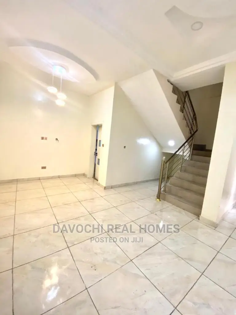 4bdrm Duplex in Ologolo Estate, Lekki for rent