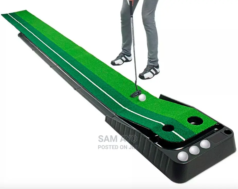 Golf Putting Mat With Return Ball System