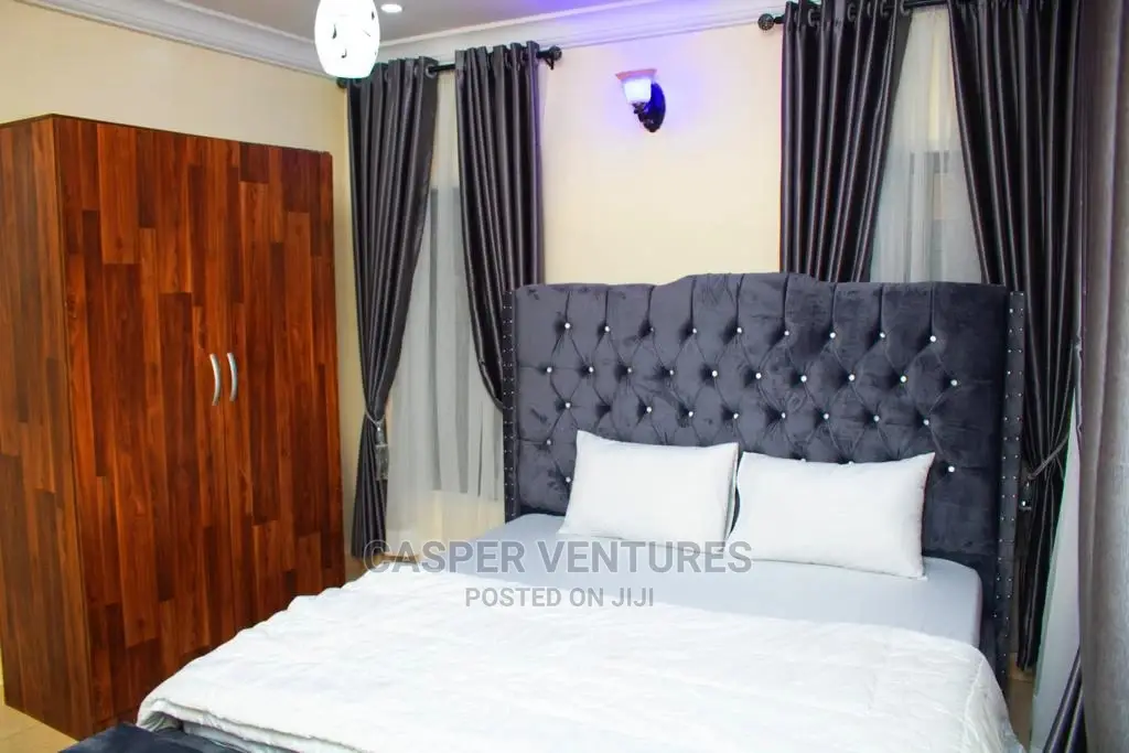 Glamorous Lightning 4-Bedroom Apartment