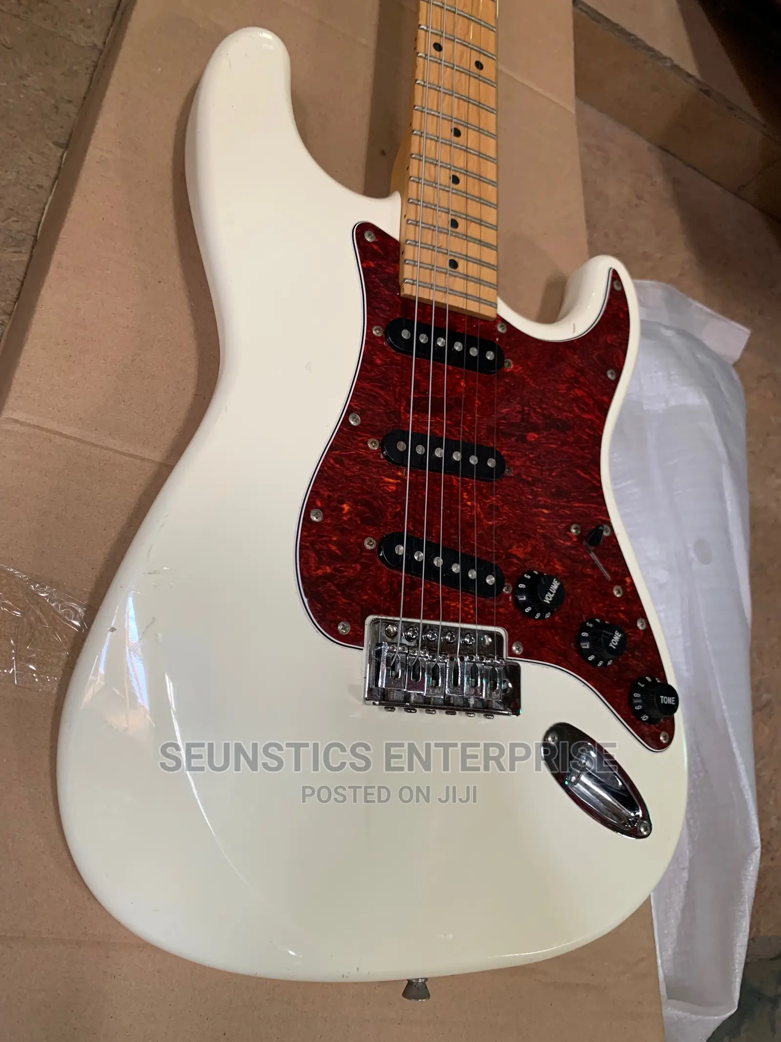 Quality Volcan Lead Guitar